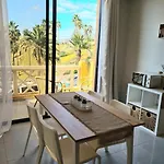 Country Chic Apartment *